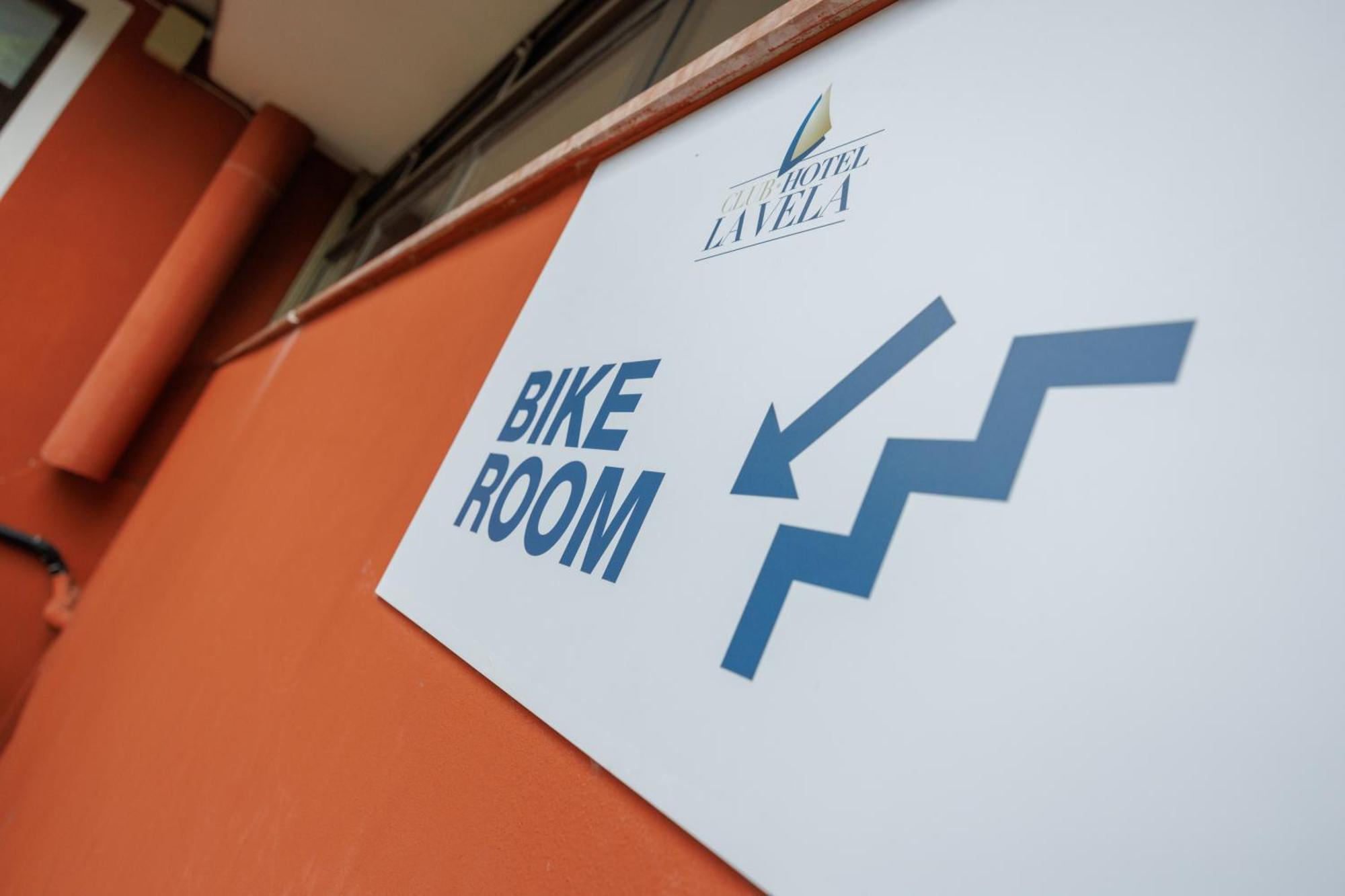 Club Hotel E Residence La Vela トルボレ エクステリア 写真