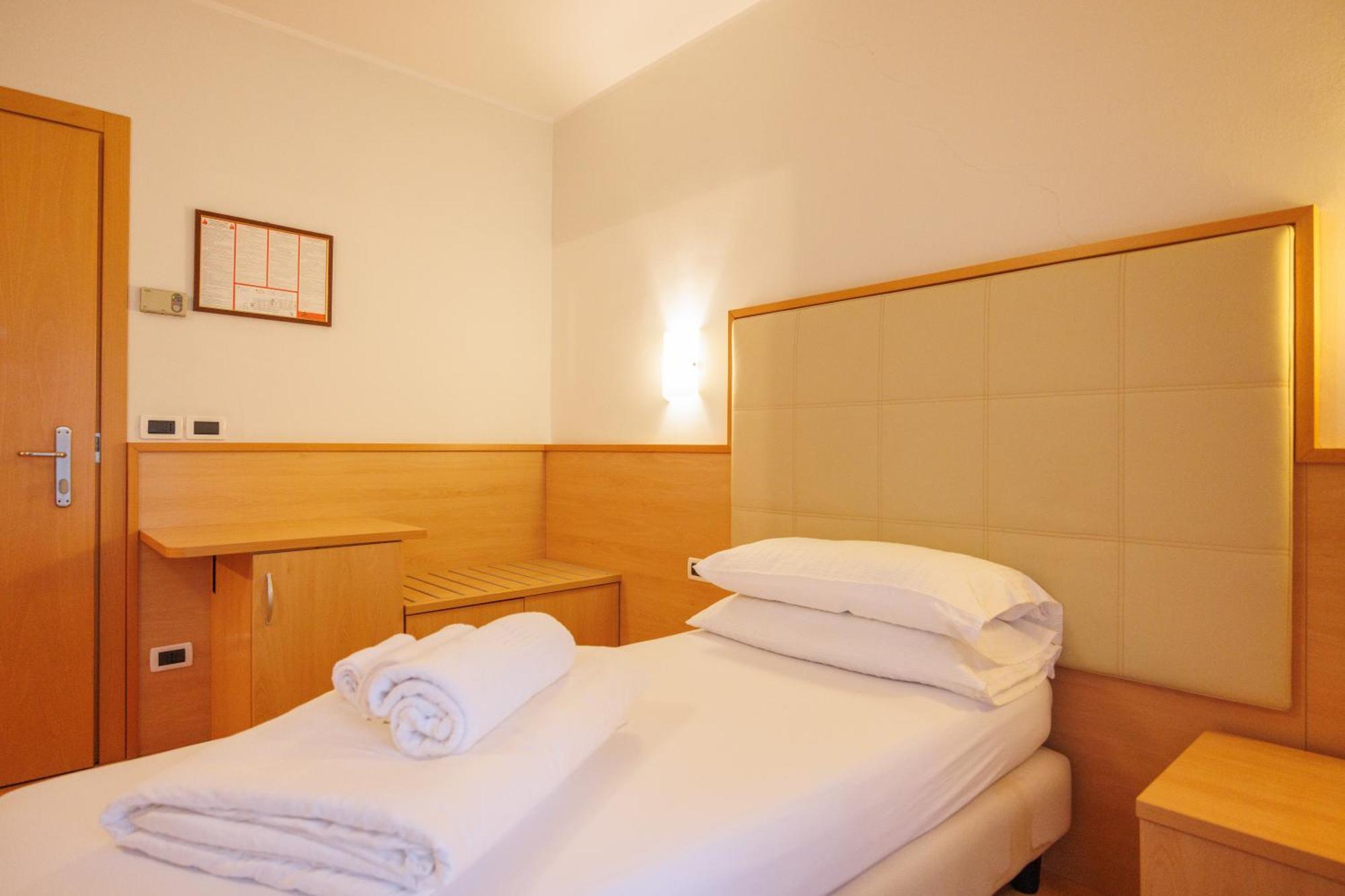 Club Hotel E Residence La Vela トルボレ エクステリア 写真